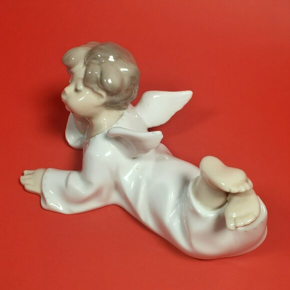 Lladró Angel Child Figurine – Small 5.5” - Picture 4 of 13
